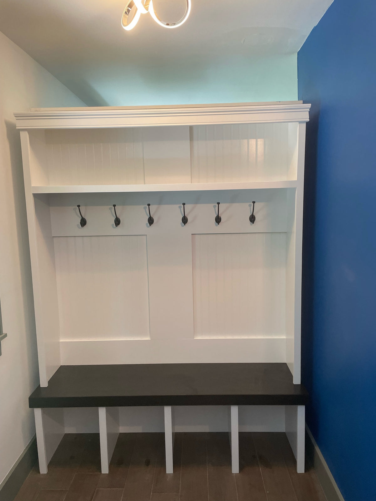 MudLockers Bespoke Storage — Style 104O Open-Leg