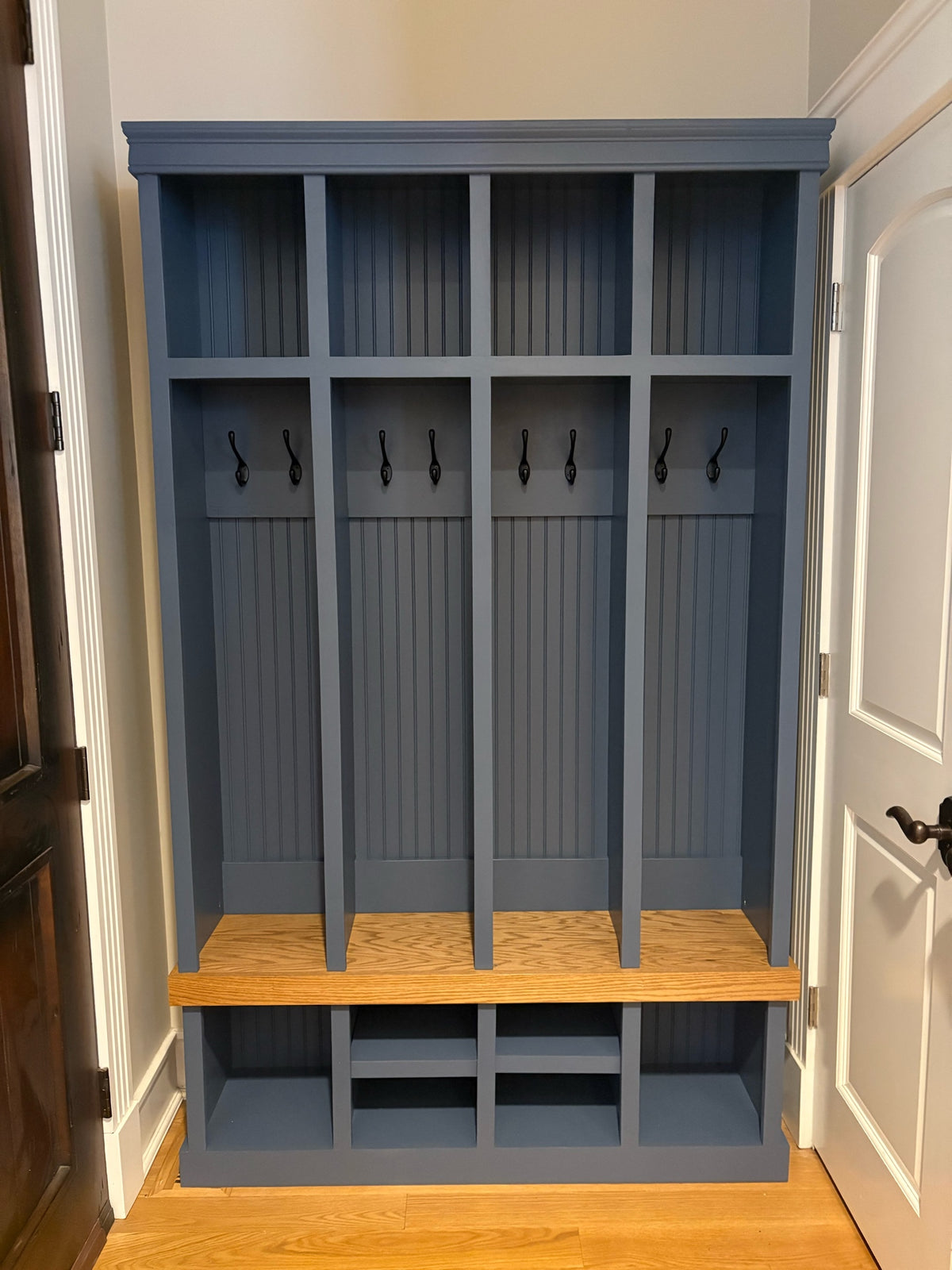 MudLockers Bespoke Storage — Style 444S2