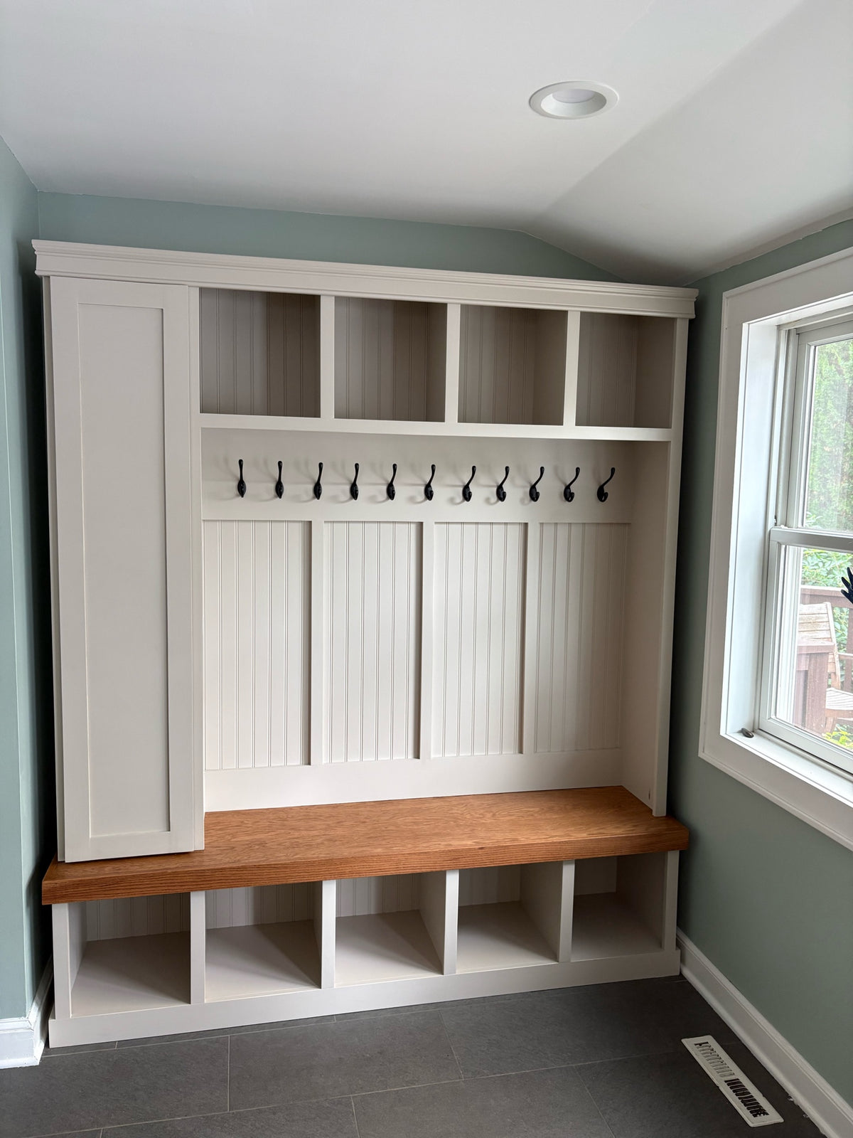 MudLockers Bespoke Storage — Style L405 Left Door